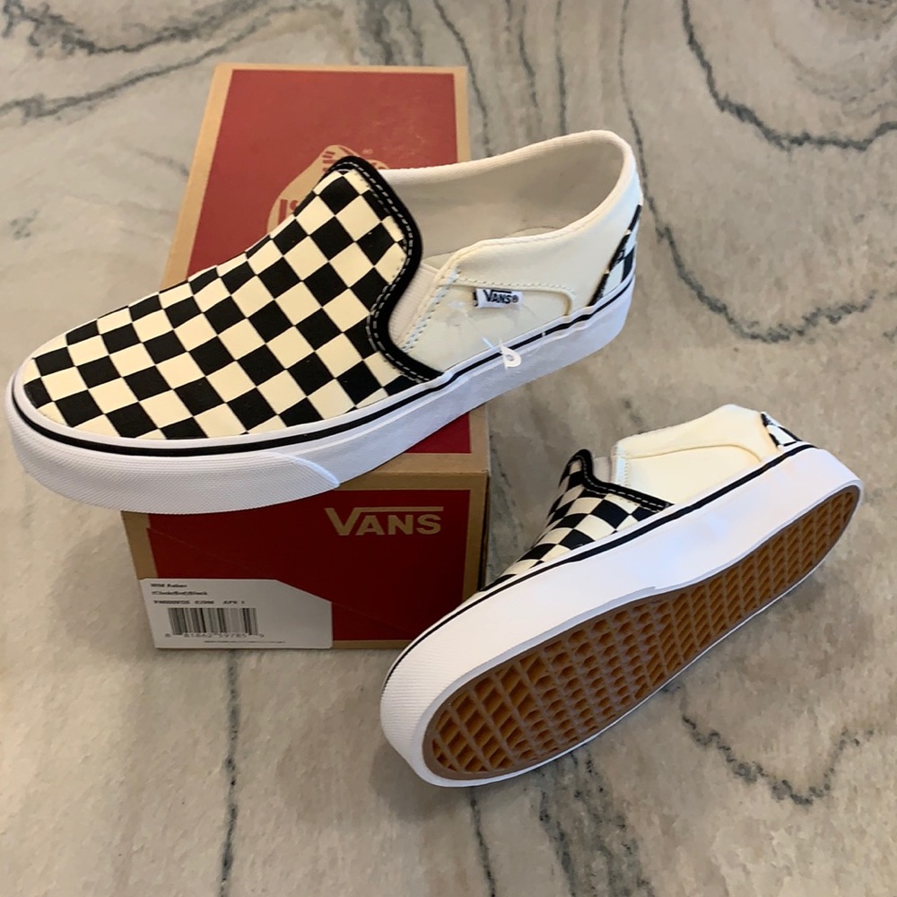 Classic Slip-On (Checkerboard) Skate shoe Women 7